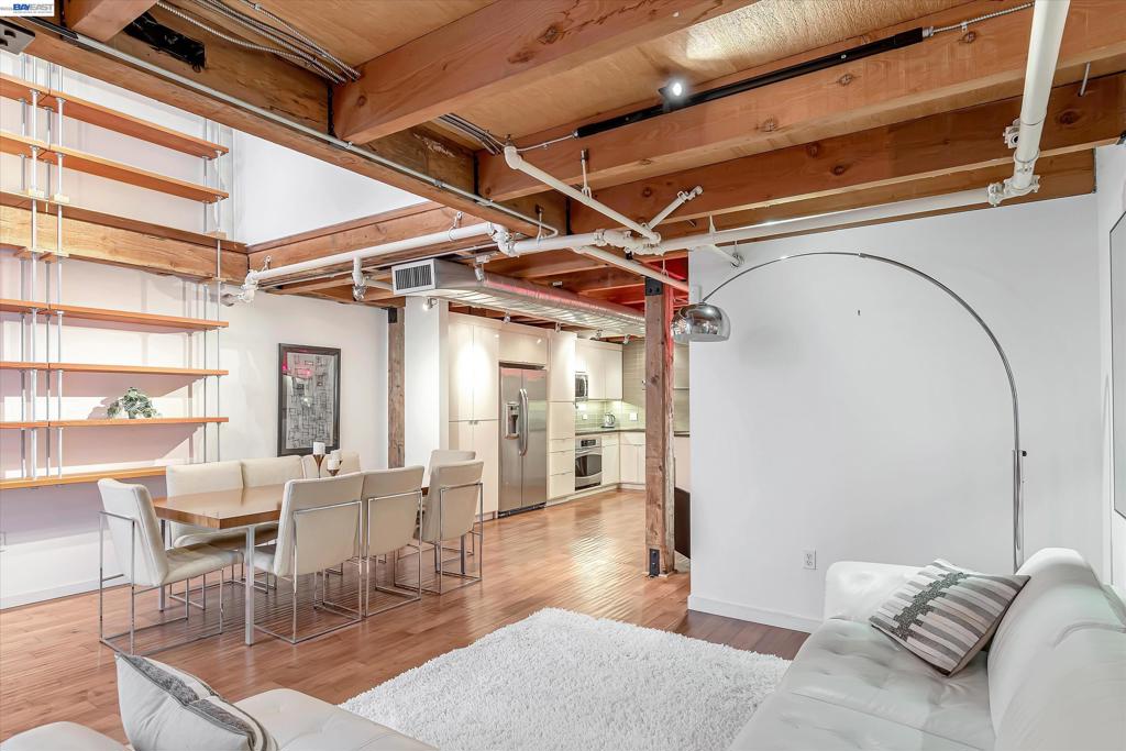 650 Delancey St 103