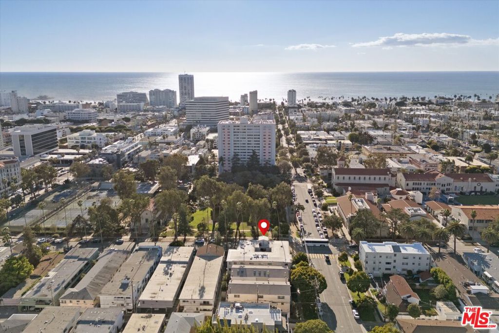 Photo of 1101 Lincoln Boulevard #5, Santa Monica, CA 90403 (MLS # 26638989)