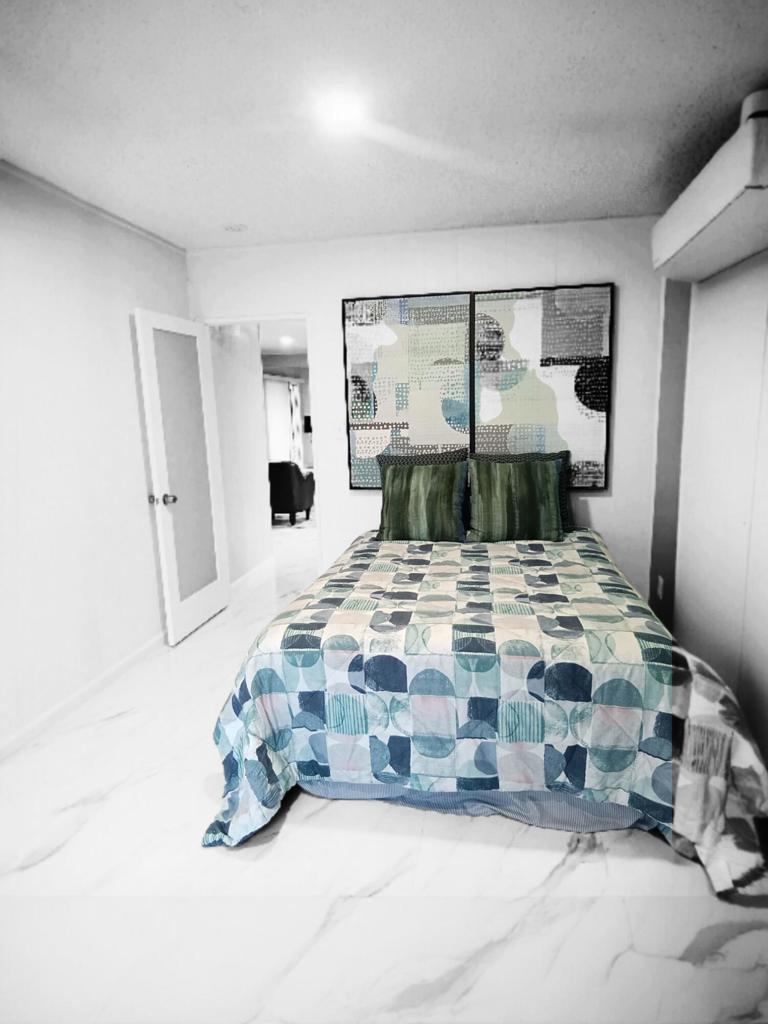 El Mirador - Residential Lease
