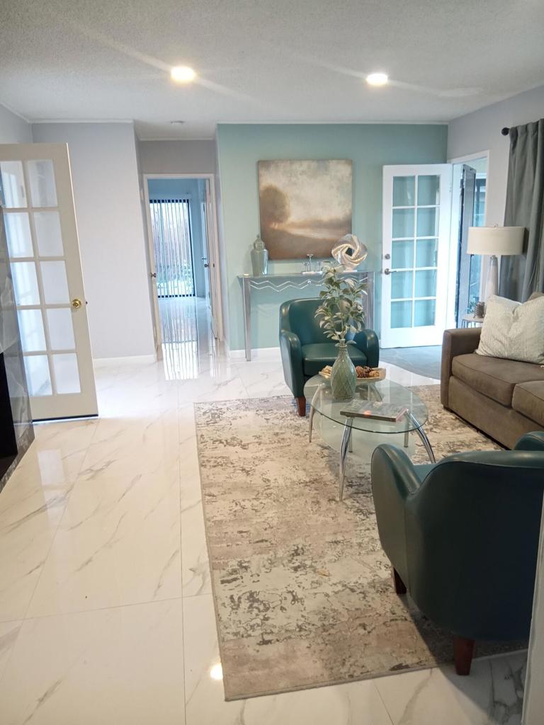 El Mirador - Residential Lease