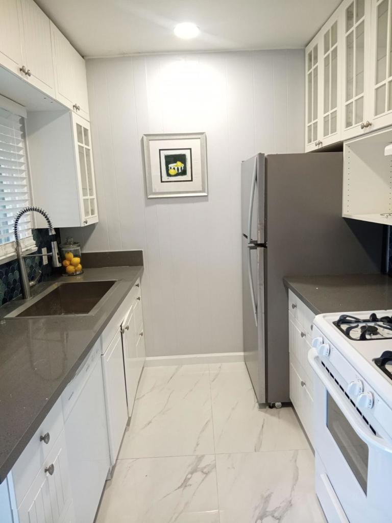 El Mirador - Residential Lease