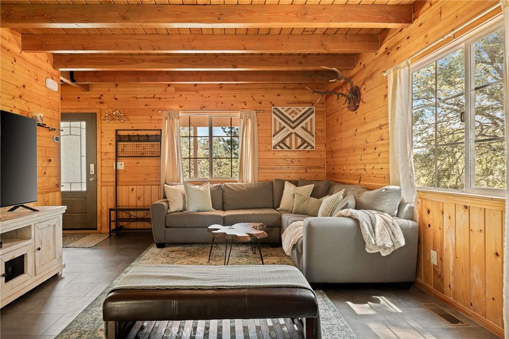 24071 Fern Glen
