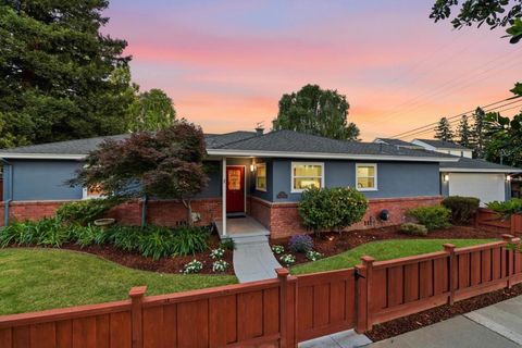 Photo of 944 Malone Road, San Jose, CA 95125 (MLS # ML82044062)