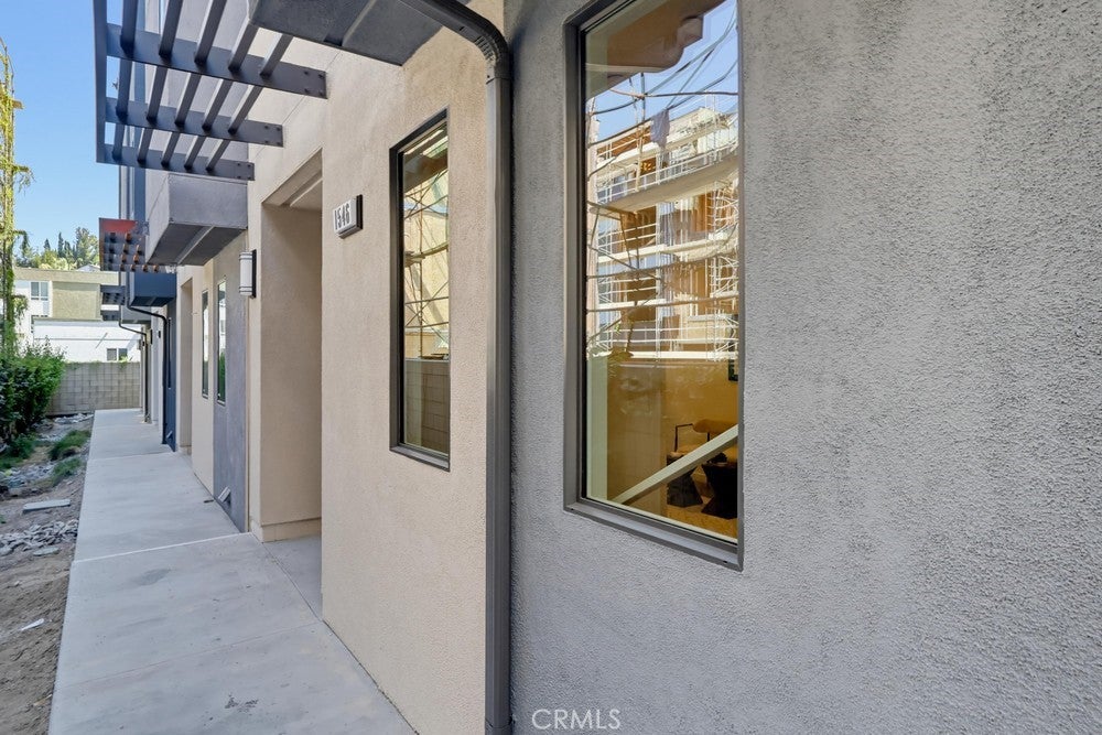 1546 Chia Way