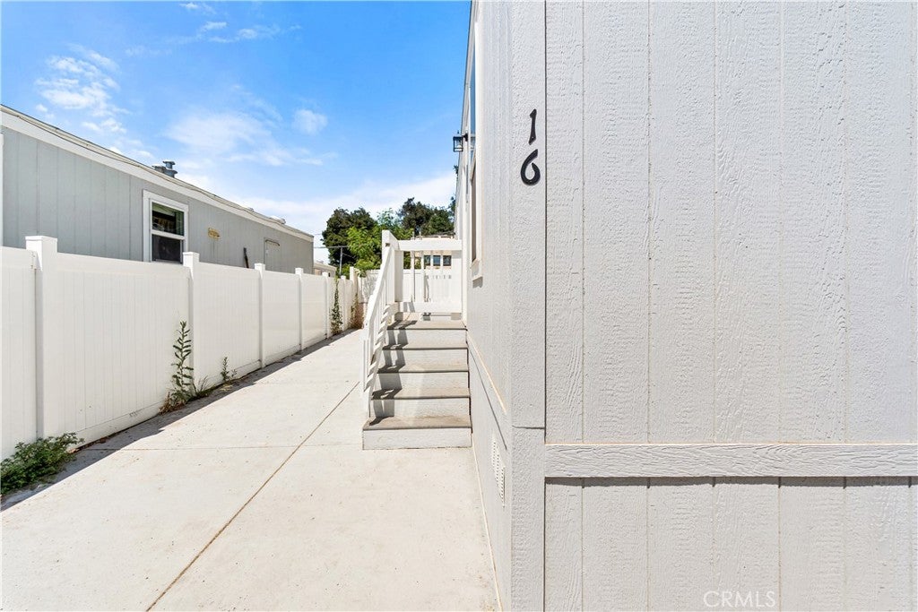 12741 Sierra Highway 16