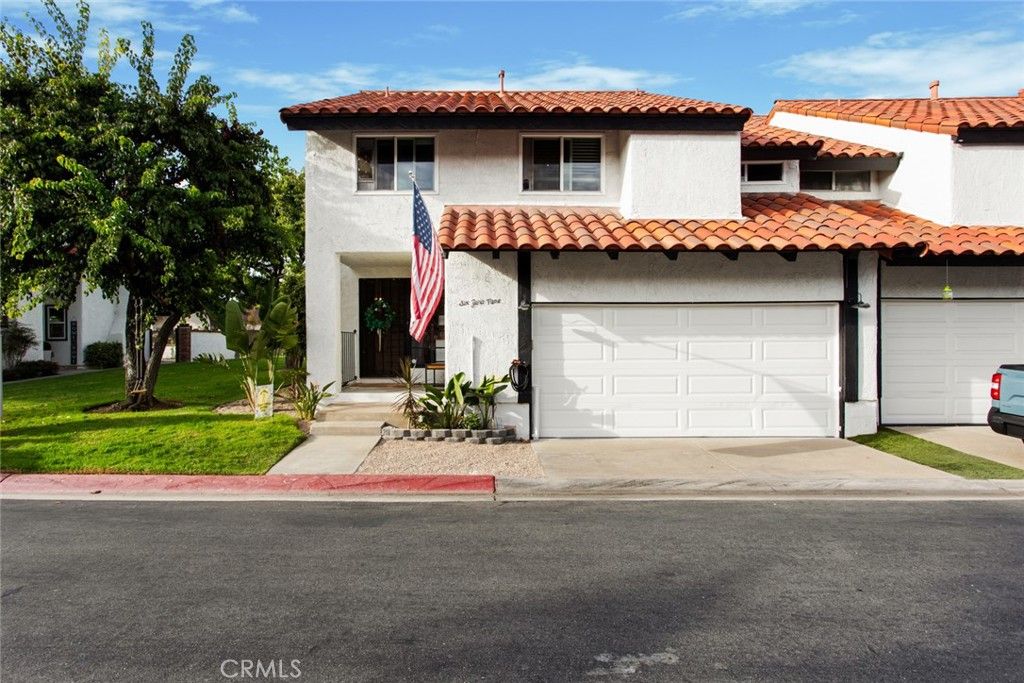 Photo of 609 Amber Drive, Huntington Beach, CA 92648 (MLS # OC25232051)
