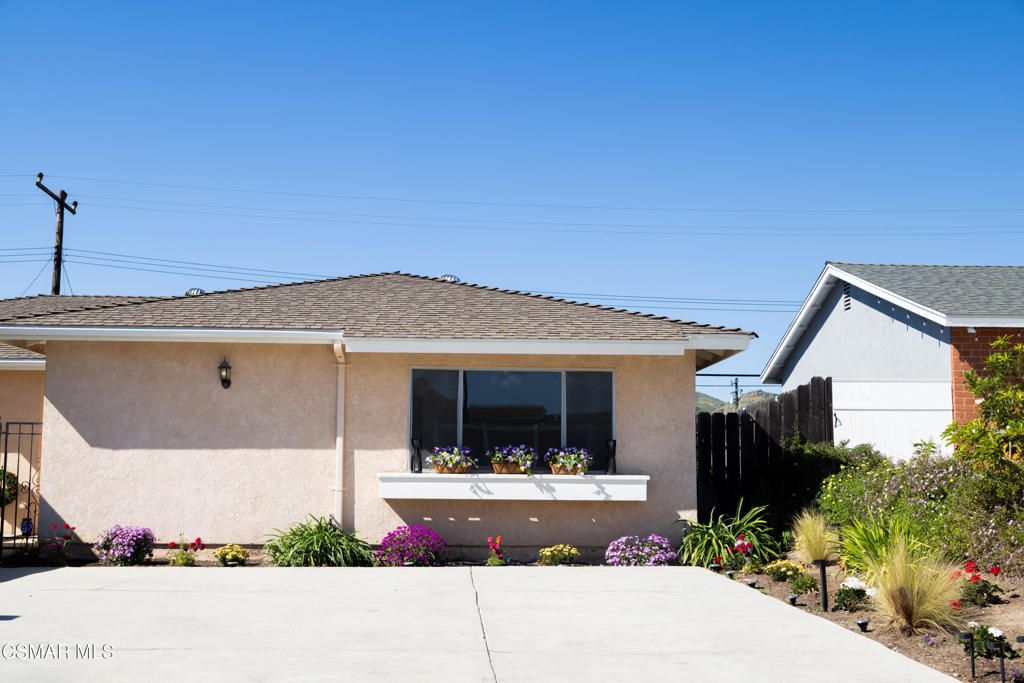 Photo of 721 N Lois Avenue, Newbury Park, CA 91320 (MLS # 226000942)