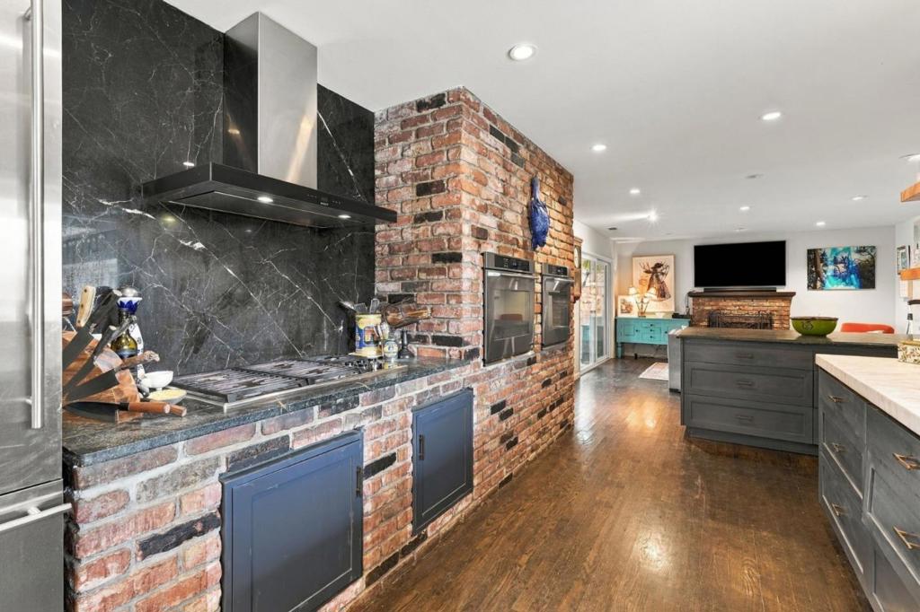 1662 Saint Anthony Drive