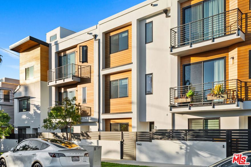 Welcome to Hi Point Luxury Homes! Experience contemporary sophistication at its finest  where modern design meets exceptional craftsmanship in the heart of the city. Thoughtfully curated with a distinctive open layout, soaring ceilings, abundant natural light, and exquisite imported finishes throughout. The chef's kitchen showcases Calacatta countertops, premium stainless steel Samsung appliances, an expansive center island, a generous walk-in pantry, and a dedicated laundry room. The elegant living area invites relaxation with its seamless flow and sun-drenched ambiance. Spacious bedrooms feature custom walk-in closets and spa-inspired bathrooms. Unwind or entertain on the private rooftop deck, offering 360-degree views of Los Angeles. Set within its own urban sanctuary, this residence embodies authentic modern living in one of LA's most desirable neighborhoods. Live the lifestyle you've imagined  welcome home. *The advertised price already includes an incentive