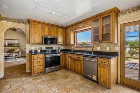 Tiny photo for 5955 Whispering Oaks Way, Paso Robles, CA 93446 (MLS # NS26169928)
