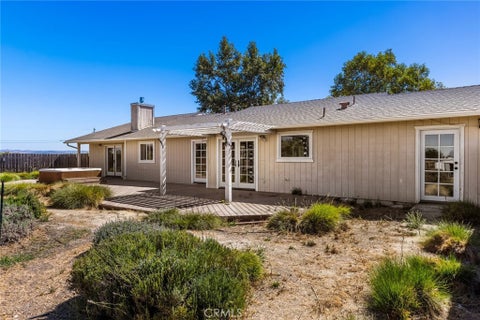 Tiny photo for 5955 Whispering Oaks Way, Paso Robles, CA 93446 (MLS # NS26169928)