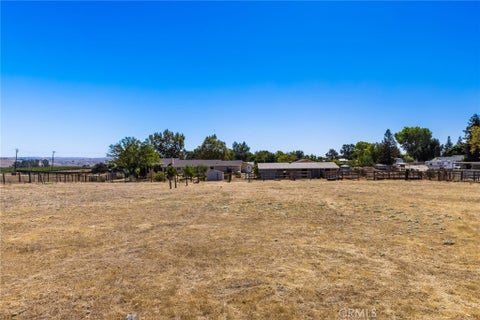 Tiny photo for 5955 Whispering Oaks Way, Paso Robles, CA 93446 (MLS # NS26169928)