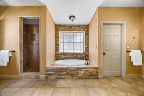 Tiny photo for 5955 Whispering Oaks Way, Paso Robles, CA 93446 (MLS # NS26169928)