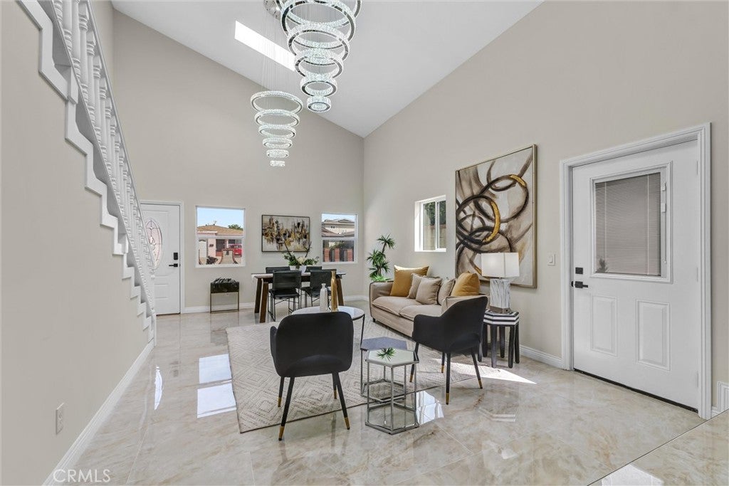 1632 W 221st