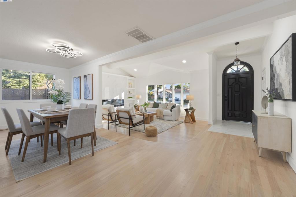 PLEASANTON MDWS - Residential