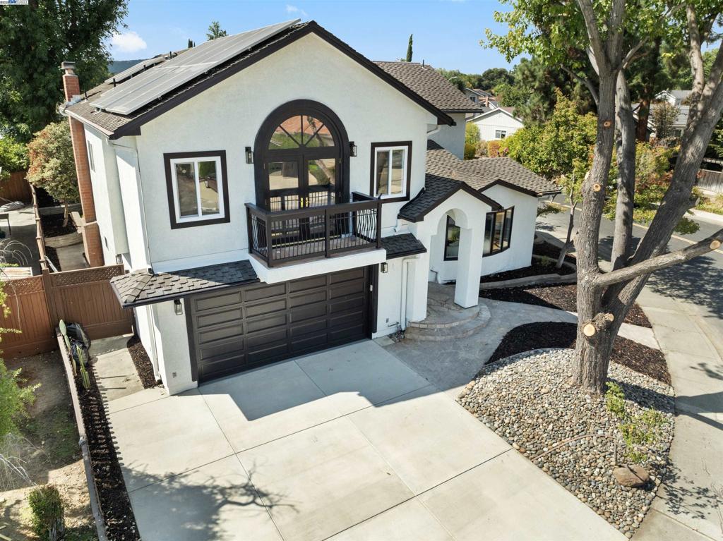 PLEASANTON MDWS - Residential