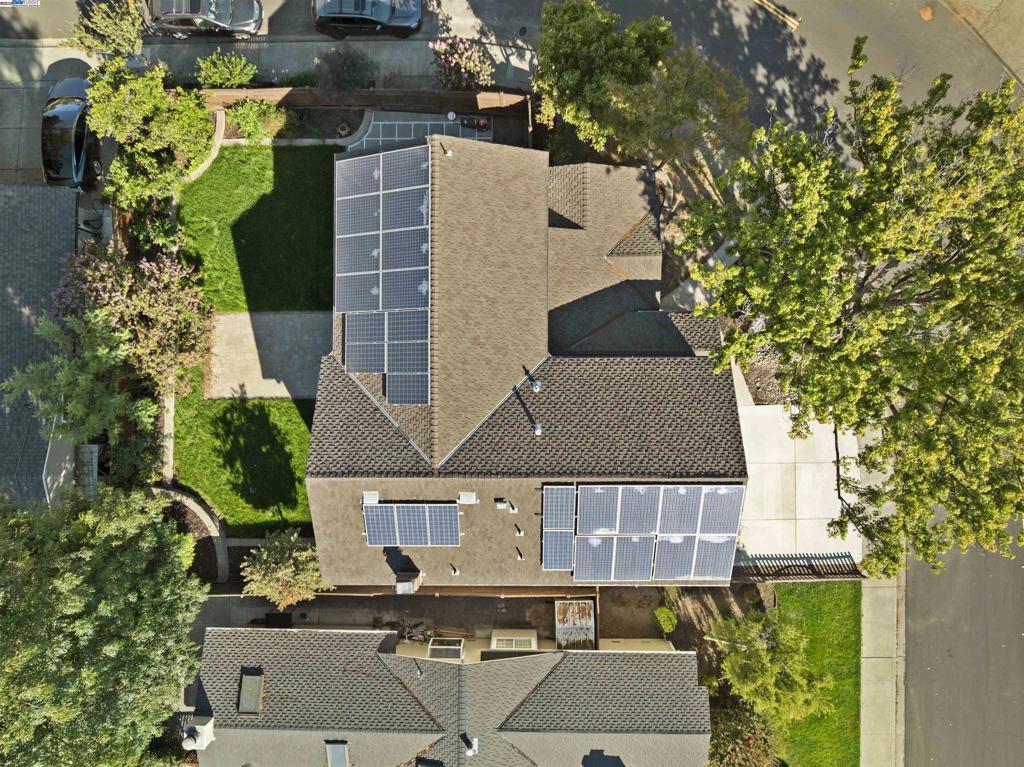 PLEASANTON MDWS - Residential