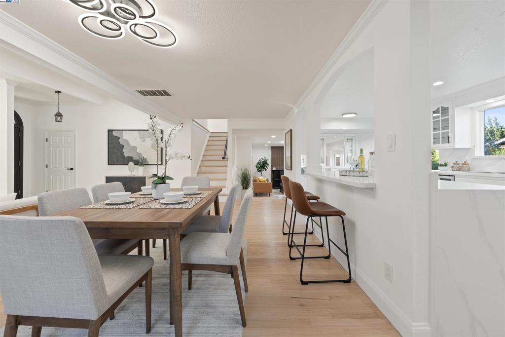PLEASANTON MDWS - Residential