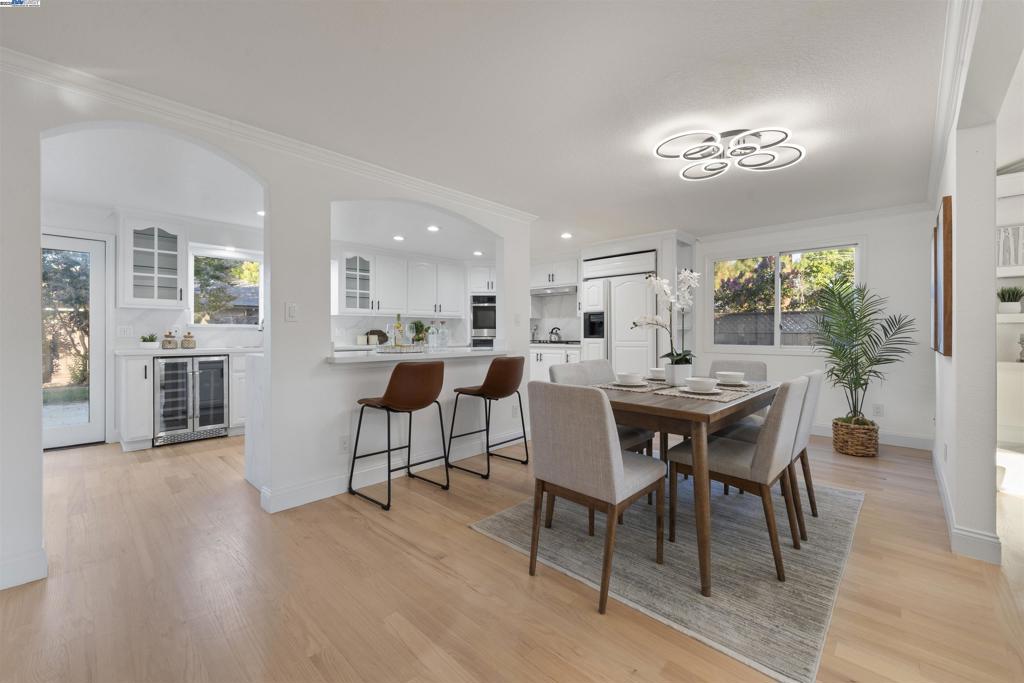 PLEASANTON MDWS - Residential