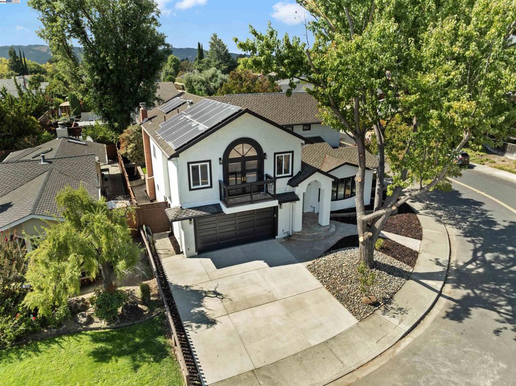 PLEASANTON MDWS - Residential