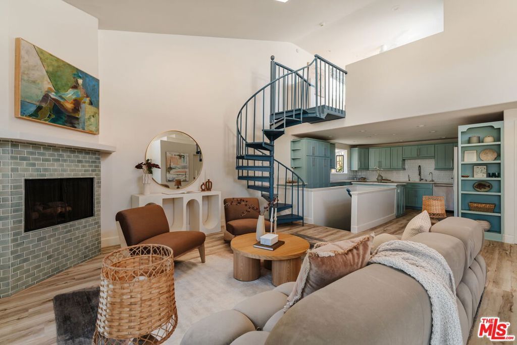 Photo of 131 Galleon Street #2, Marina Del Rey, CA 90292 (MLS # 25586713)