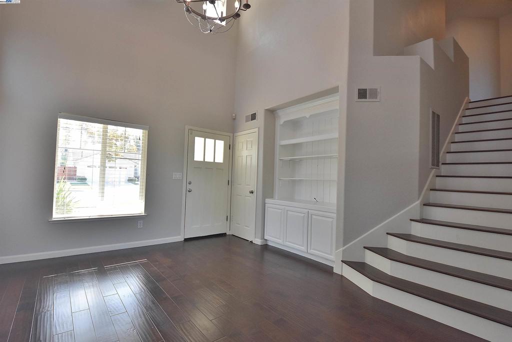 BRIDLE CREEK - Residential