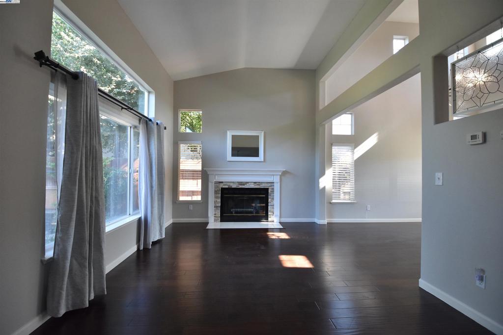 BRIDLE CREEK - Residential