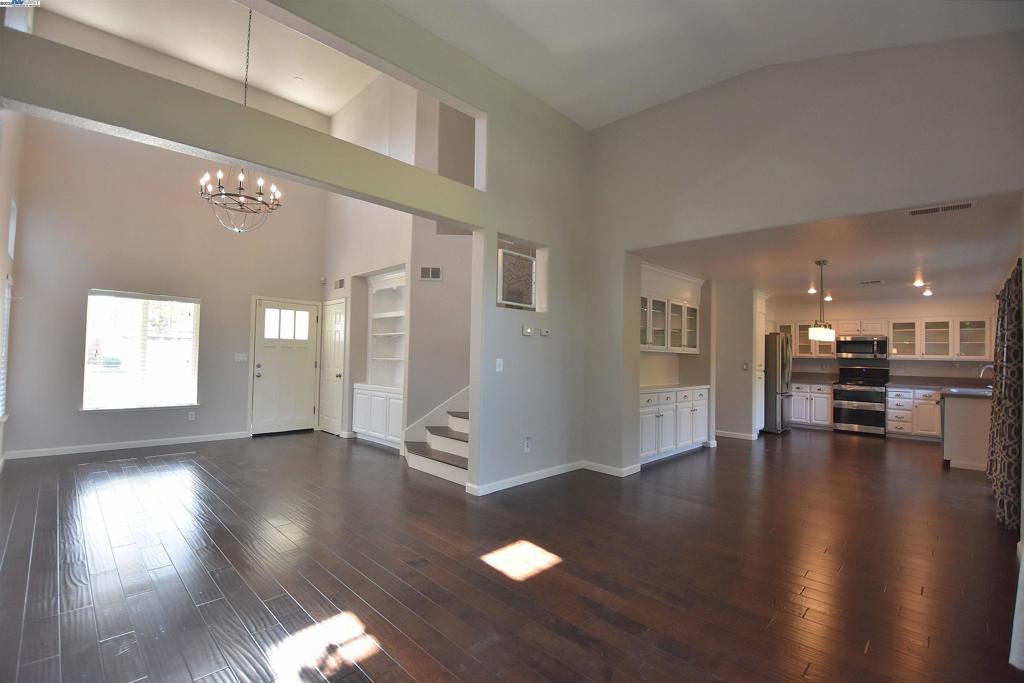 BRIDLE CREEK - Residential