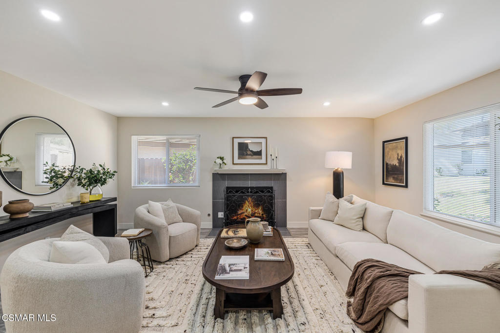 1137 Bright Glen Circle