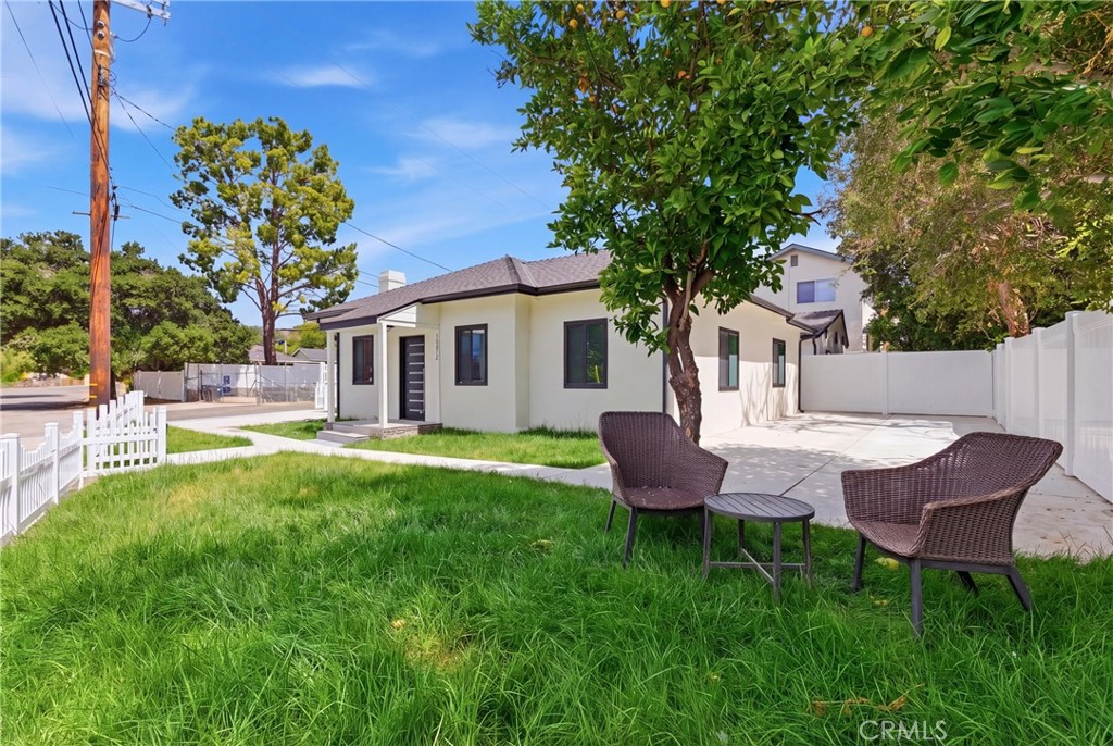 10012 Plainview Avenue