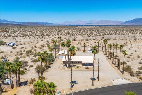 Tiny photo for 43960 Shasta Drive, Desert Center, CA 92239 (MLS # 219150532DA)