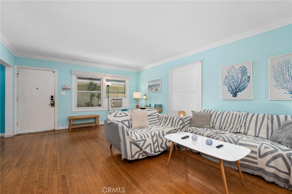 1250 E 1st Street 1