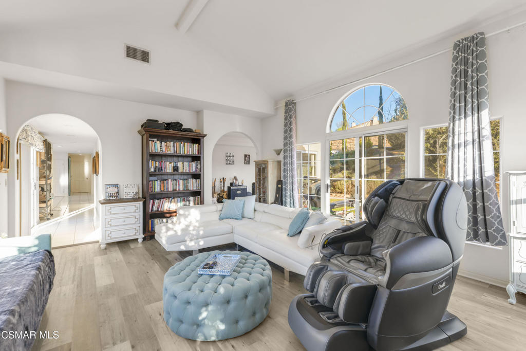 Orchard Downs-330 - 1003112 - Residential