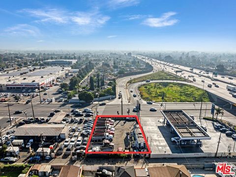 Photo of 13243 Osborne, Arleta, CA 91331 (MLS # 26839447)