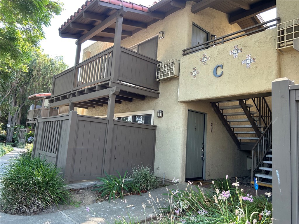 Beautiful and spacious downstairs unit in a desirable gated community of Monterey Villas. Lots of upgrades including wood floor, fresh paint, and new AC. Granite counters in kitchen and bath, stainless appliances, ceiling fan, and a covered private patio. Close to freeways, parks, shopping and entertainment.