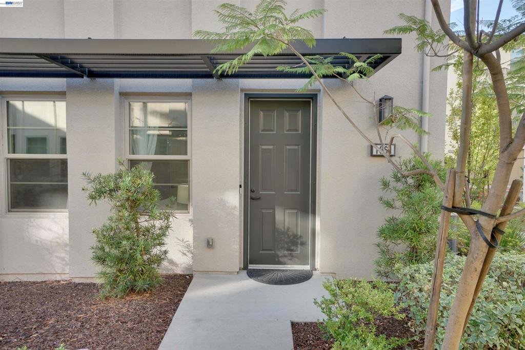 1061 Harebell Pl