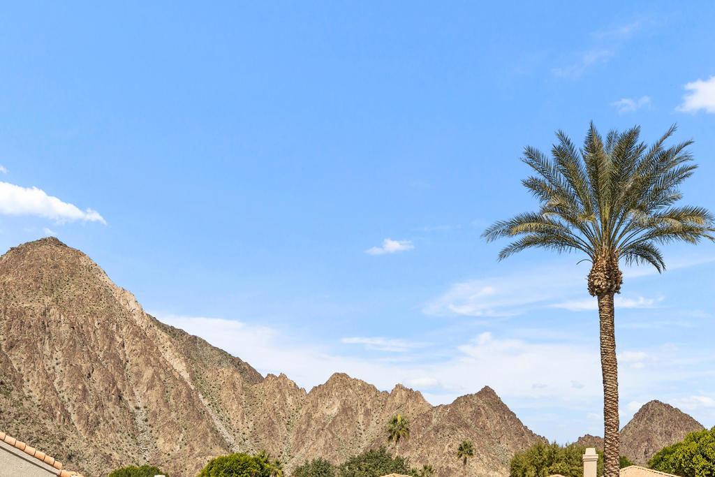 Laguna De La Paz - Residential