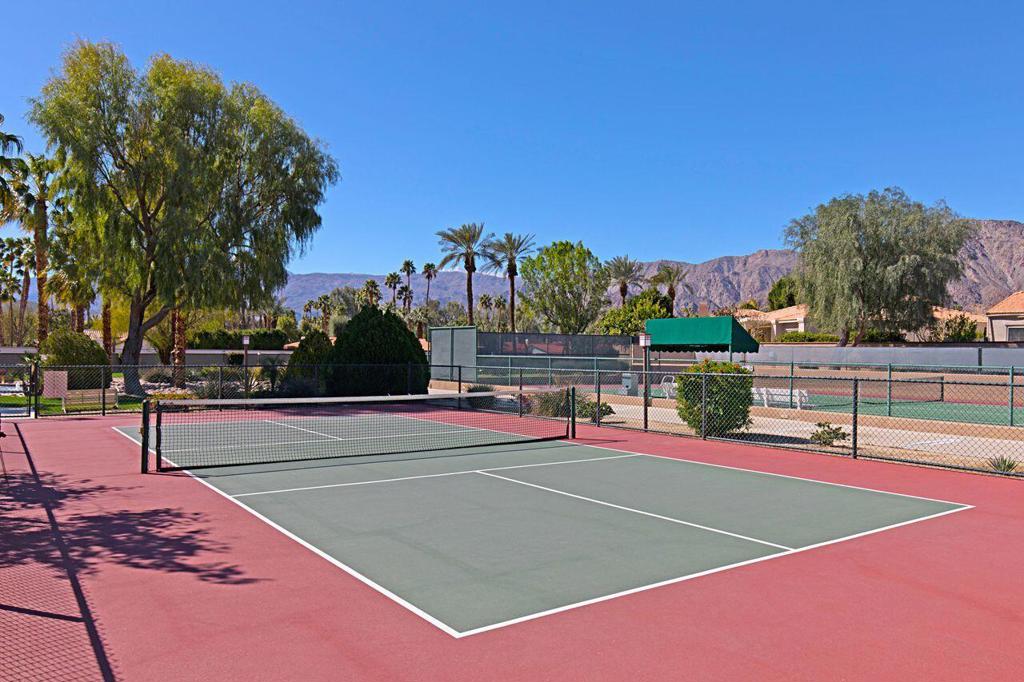 Laguna De La Paz - Residential