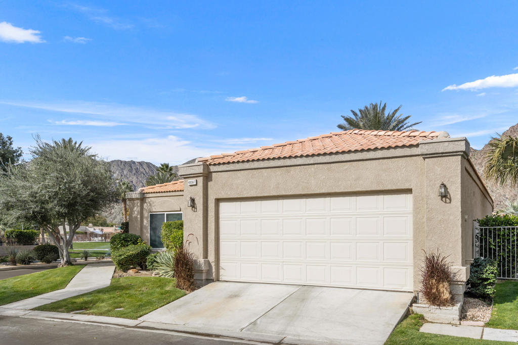 Laguna De La Paz - Residential