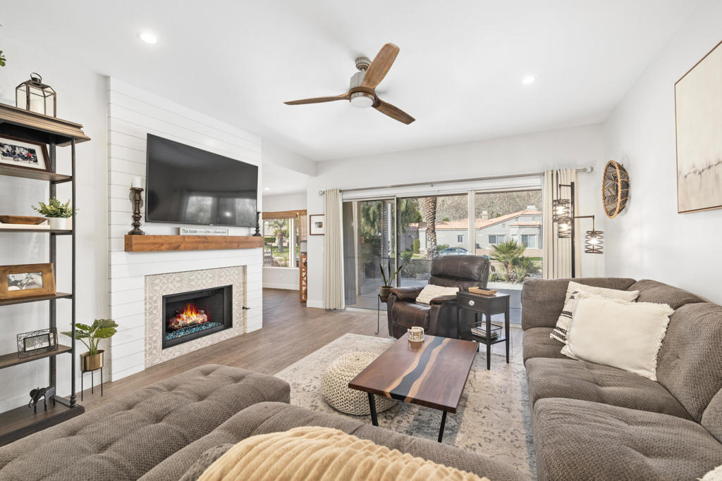 Laguna De La Paz - Residential