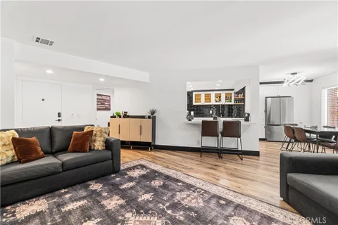 MLS: SB26188611