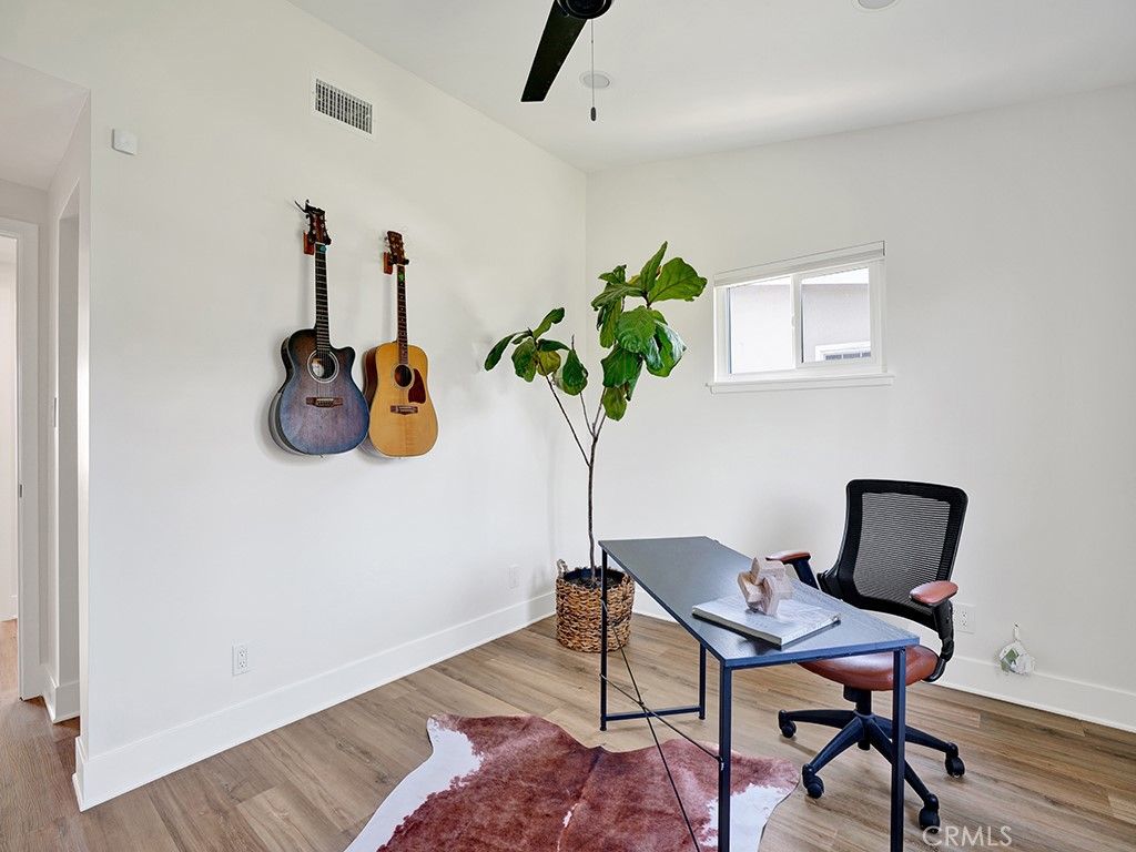 listing image 130722106543151816162