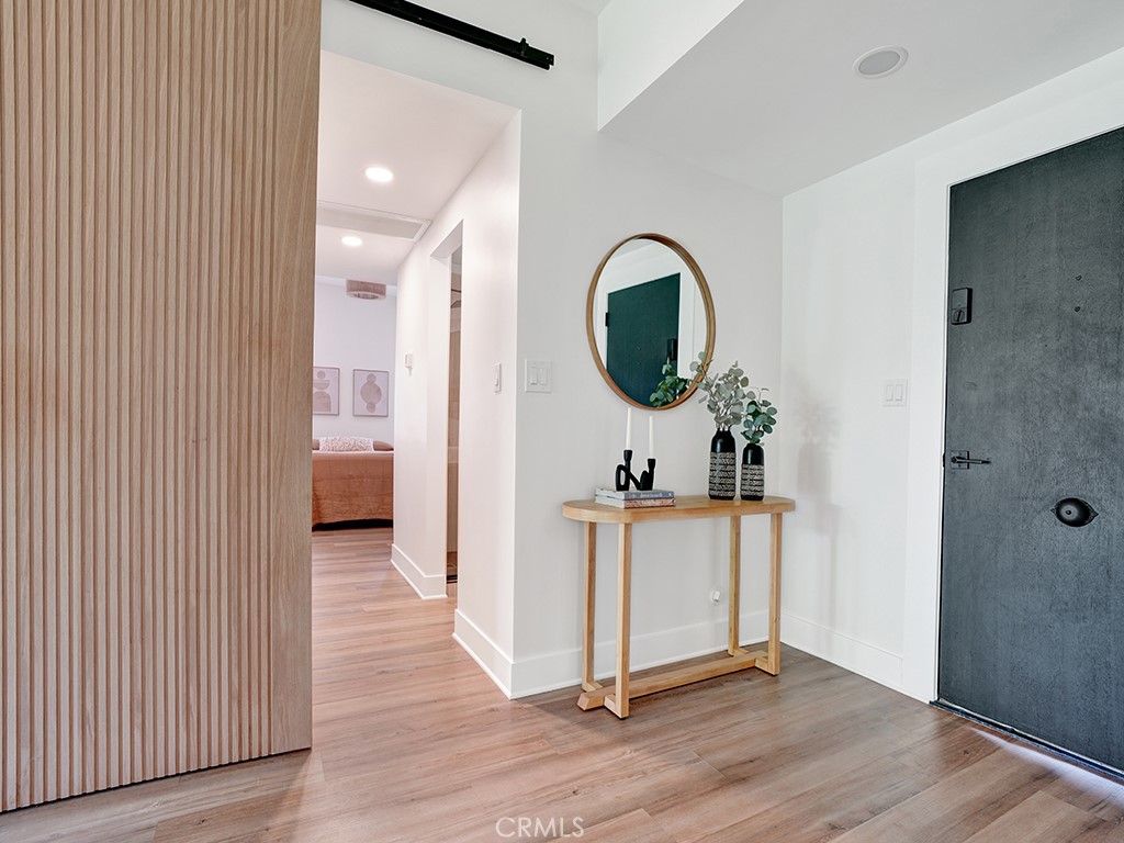 listing image 130722651690215435462