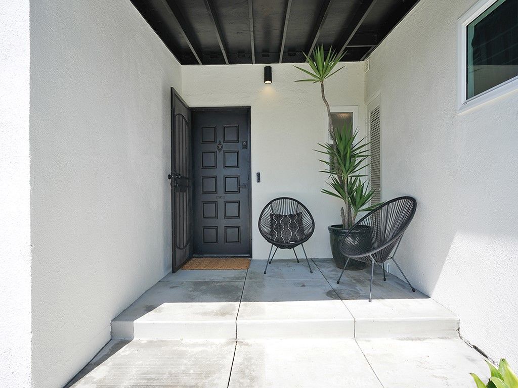 listing image 130725528999135947629