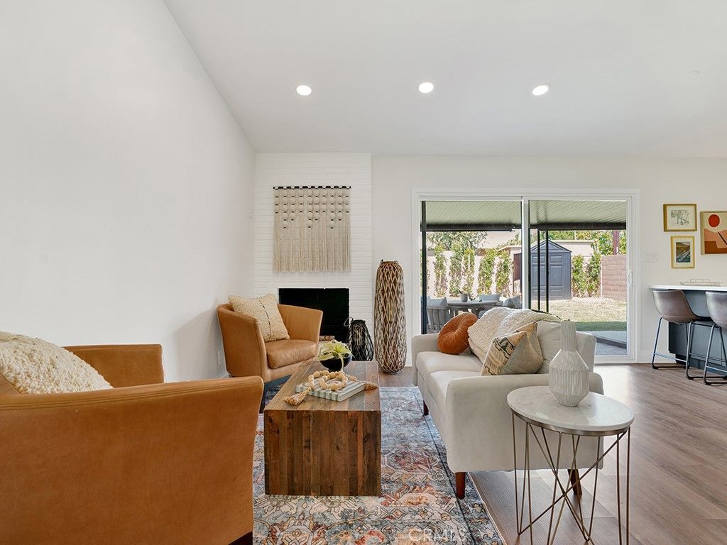listing image 130721423736031315342