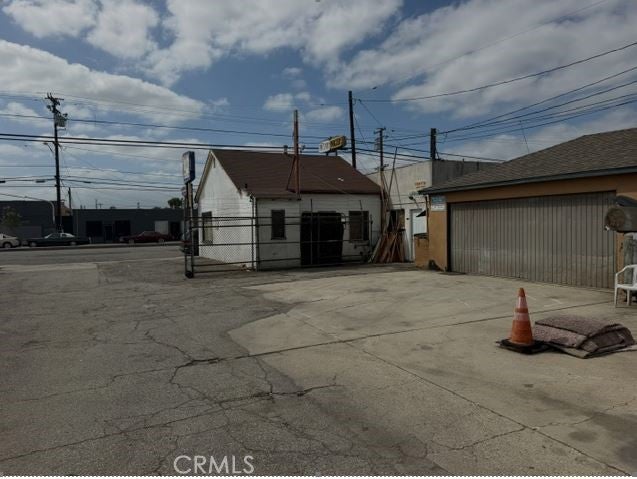 9349 Artesia