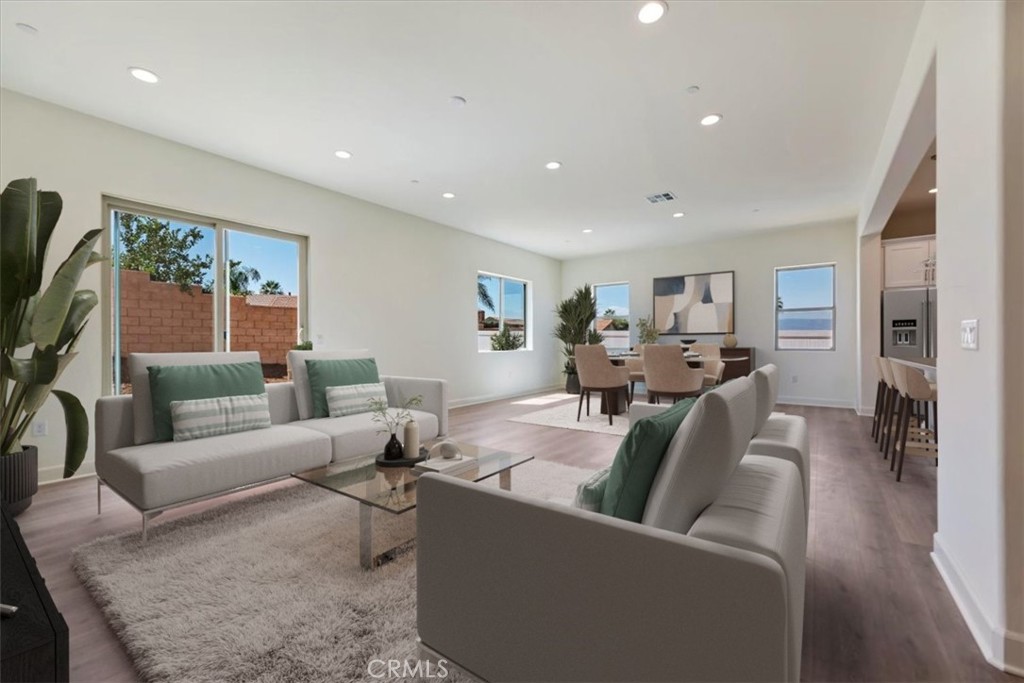 1438 E Highland Avenue