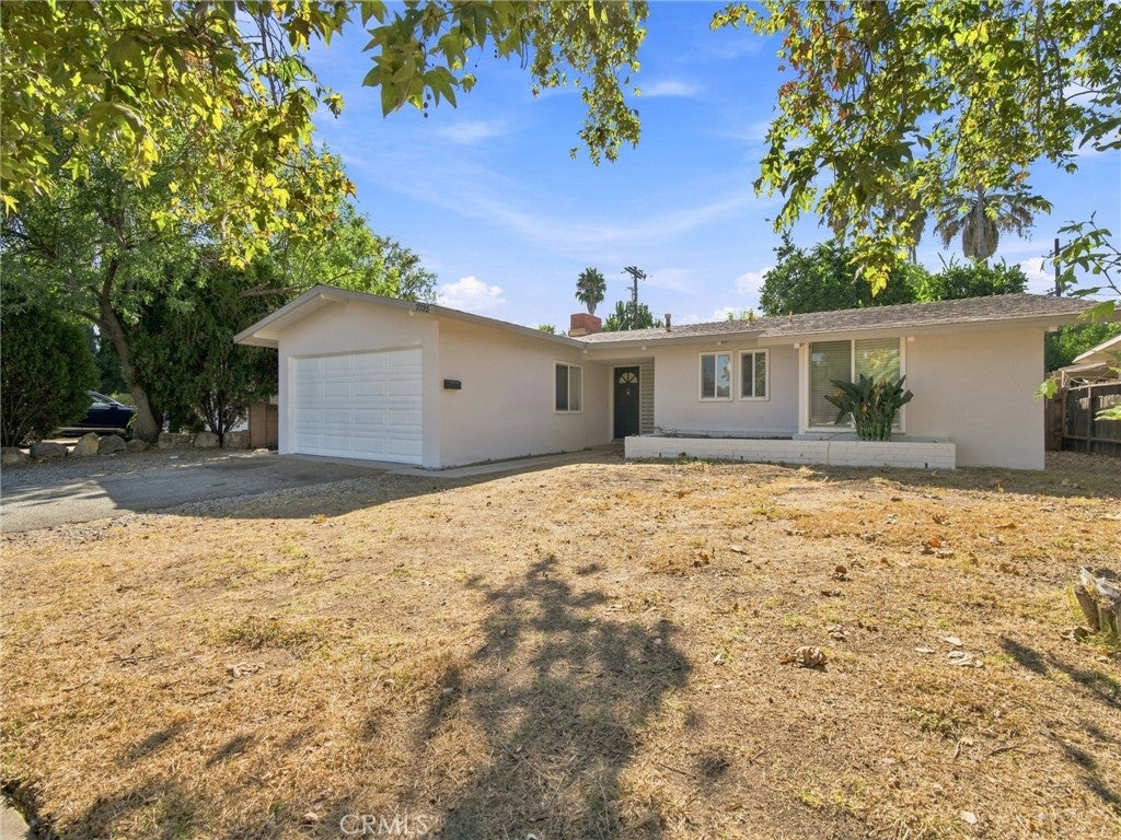 7735 Zelzah Avenue