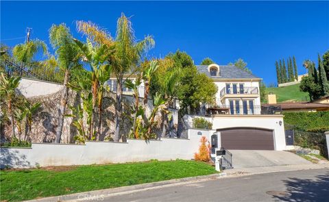 4862 Galendo Street Woodland Hills CA 91364
