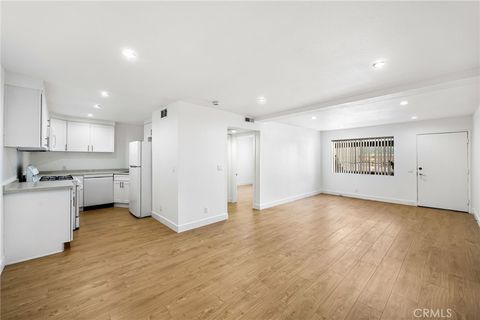 Photo of 1119 Linden Avenue #A, Glendale, CA 91201 (MLS # BB26037607)